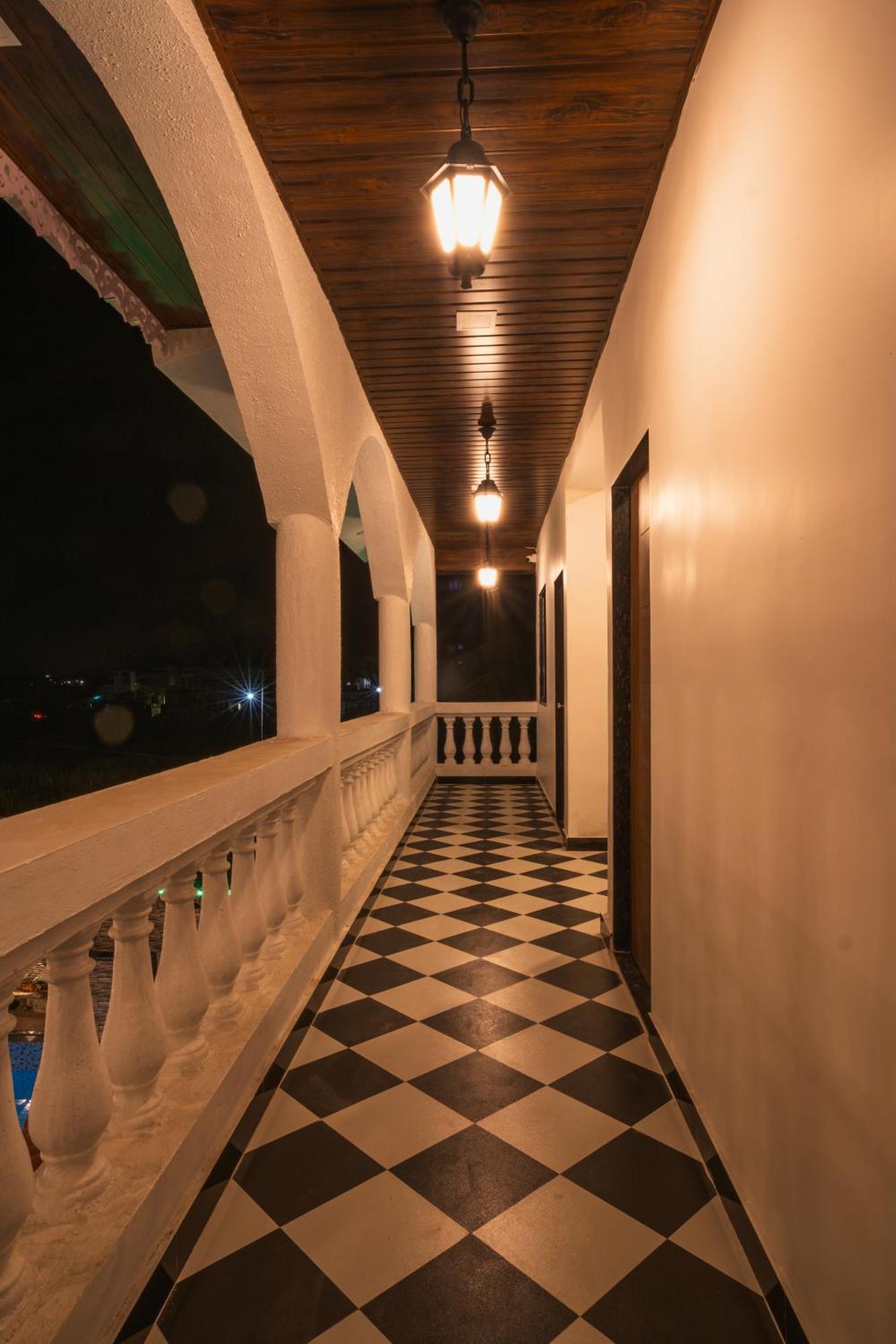 Sapphire Mansion Hotel Alībāg Ngoại thất bức ảnh