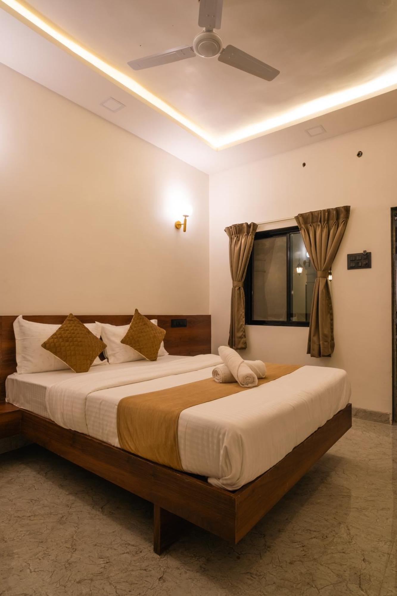 Sapphire Mansion Hotel Alībāg Ngoại thất bức ảnh