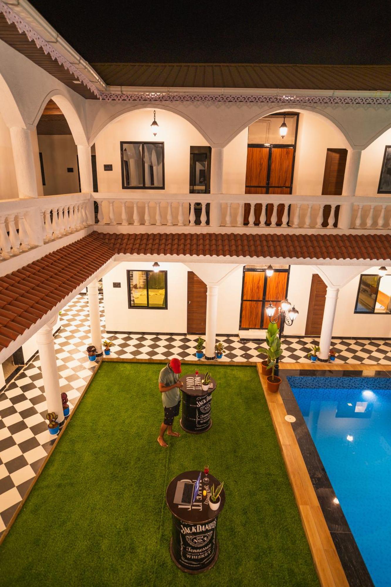 Sapphire Mansion Hotel Alībāg Ngoại thất bức ảnh