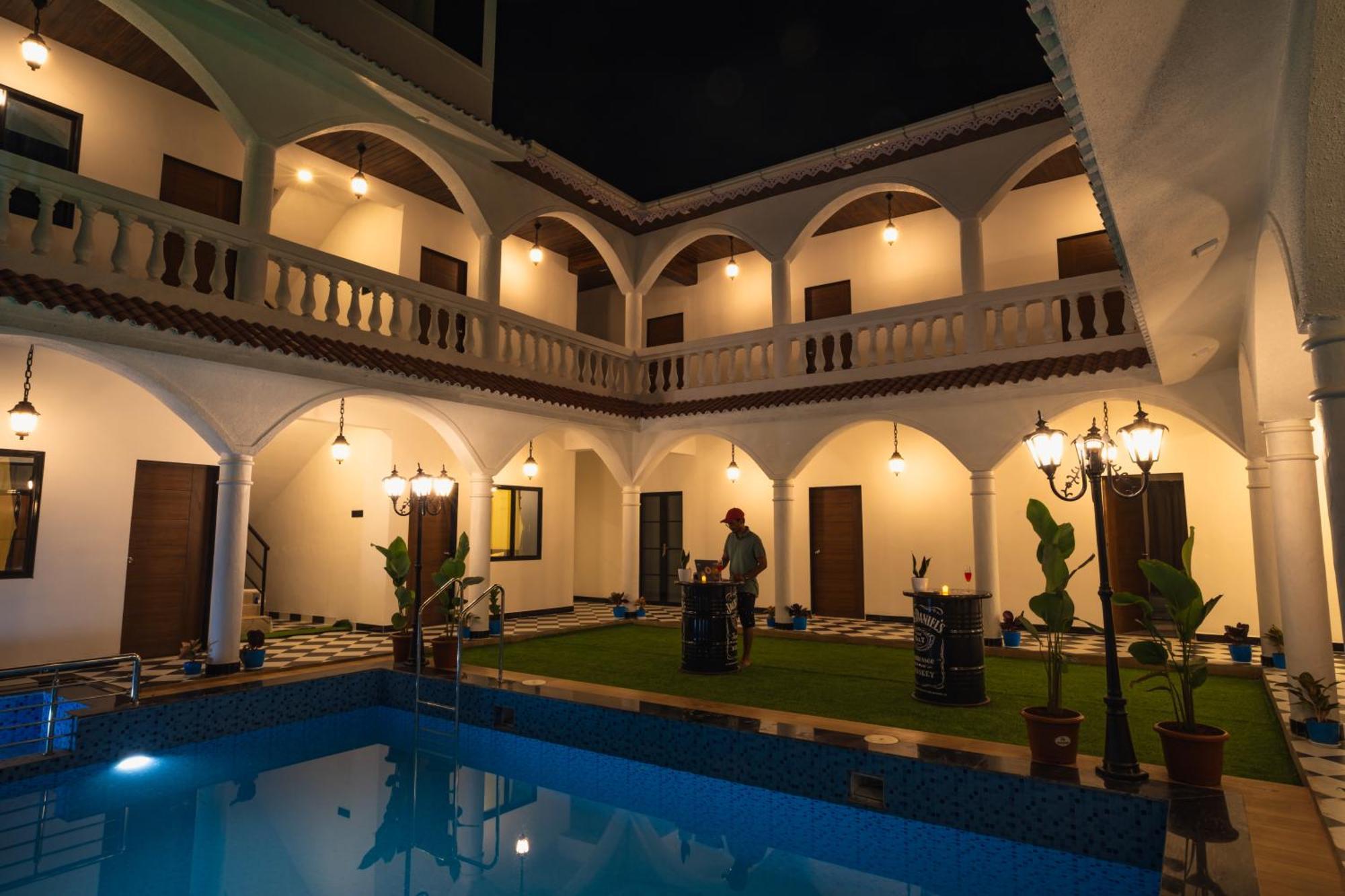 Sapphire Mansion Hotel Alībāg Ngoại thất bức ảnh