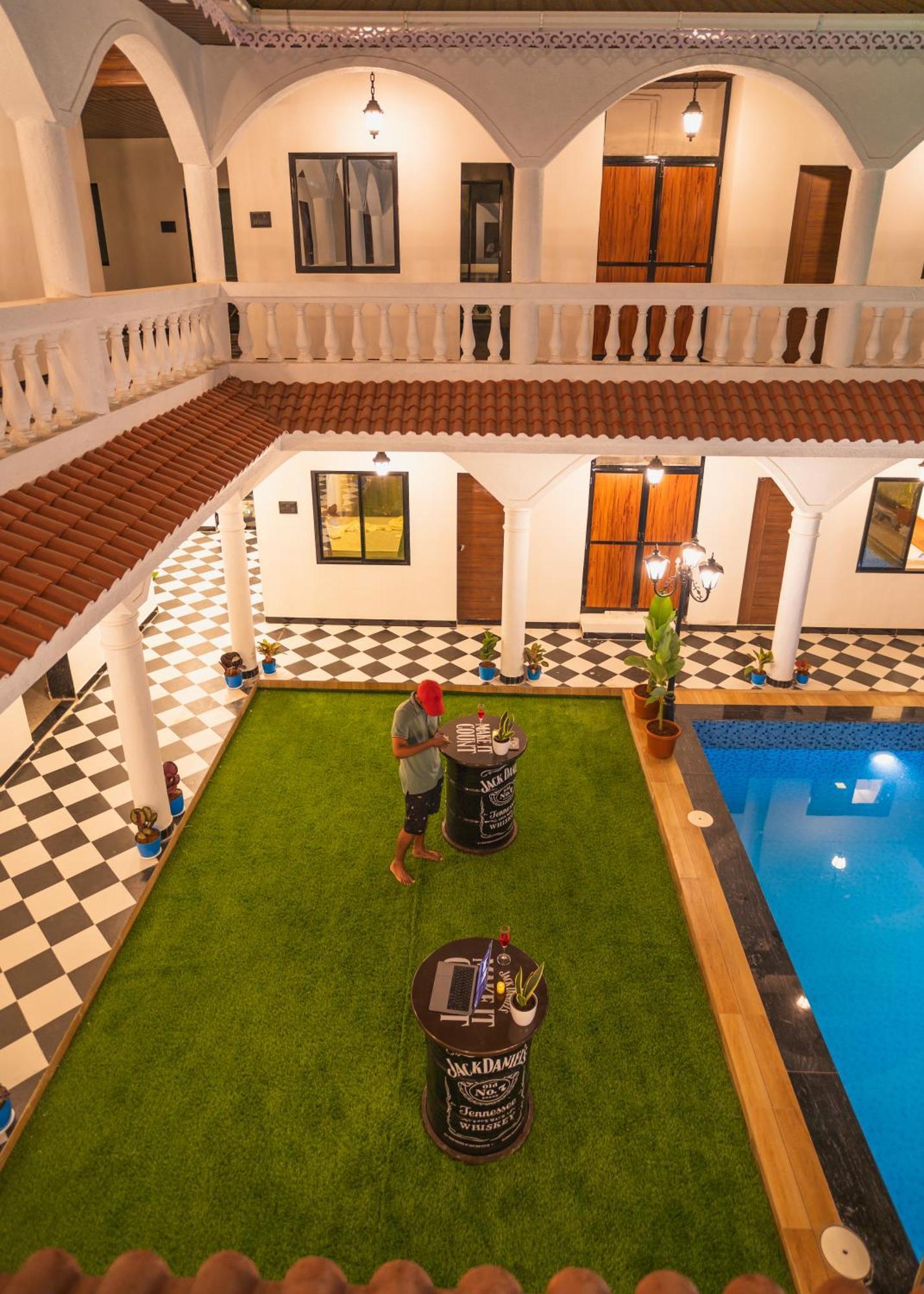 Sapphire Mansion Hotel Alībāg Ngoại thất bức ảnh