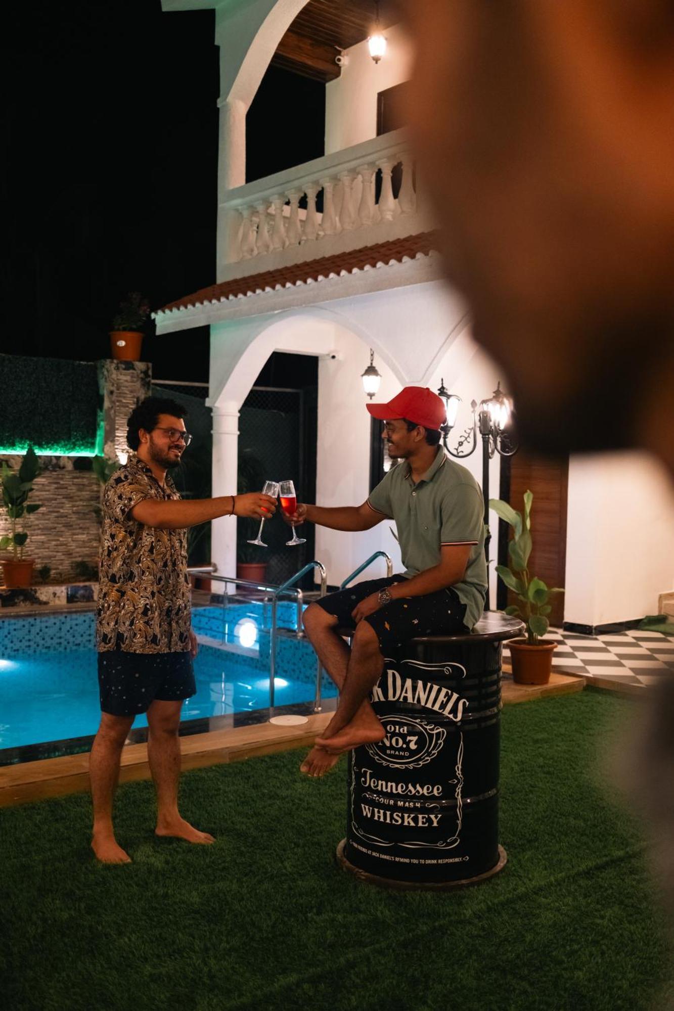 Sapphire Mansion Hotel Alībāg Ngoại thất bức ảnh